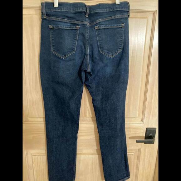 Women’s OLD NAVY original mid-rise jean. Size 10. No issues. - Picture 6 of 8